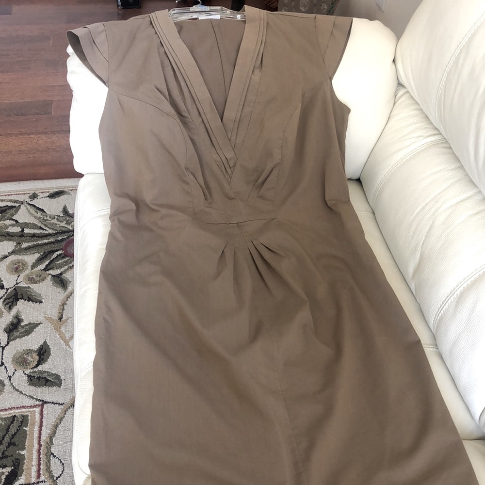 Sleeveless dress